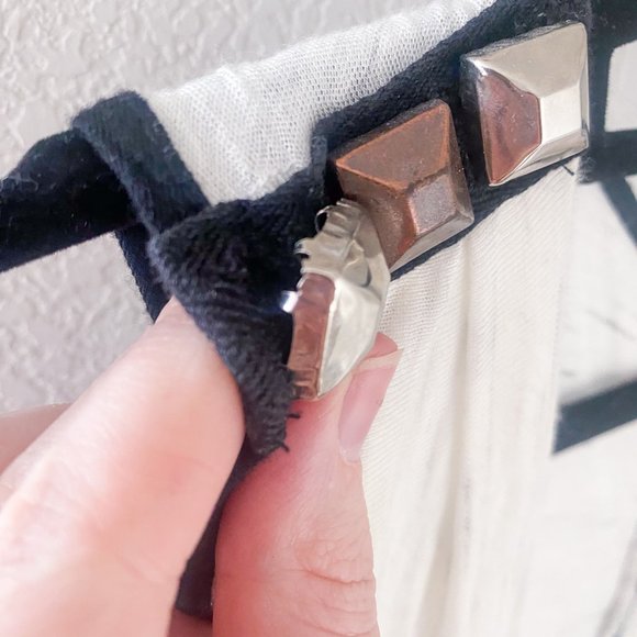 Daytrip Studded Layering Top - Picture 5 of 6